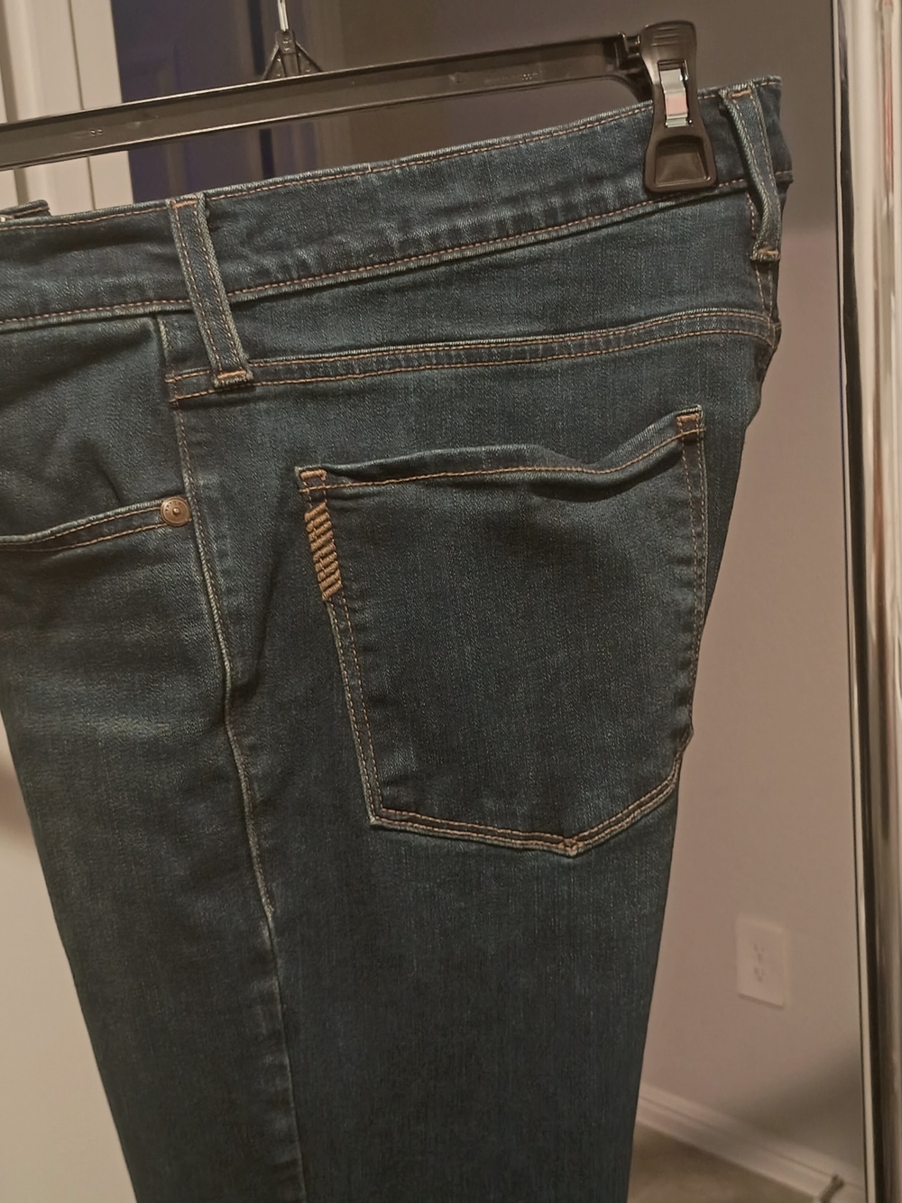 PAIGE Lennox Women's Straight Leg Women's Blue- Dark Soft Denim  Size 31